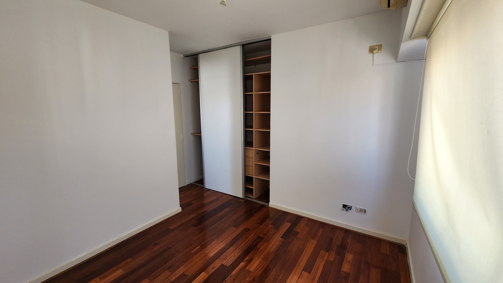 Semipiso en Duplex con Terraza y Parrilla propia - Dos Dormitorios cochera y baulera