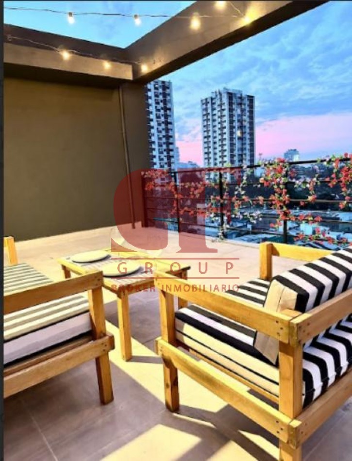 Excelente DUPLEX con terraza propia