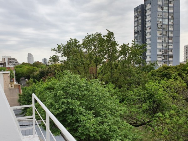 Duplex Super Luminoso con Terraza Propia en Exclusivo Barrio! Hecho a Nuevo! CON RENTA ASEGURADA