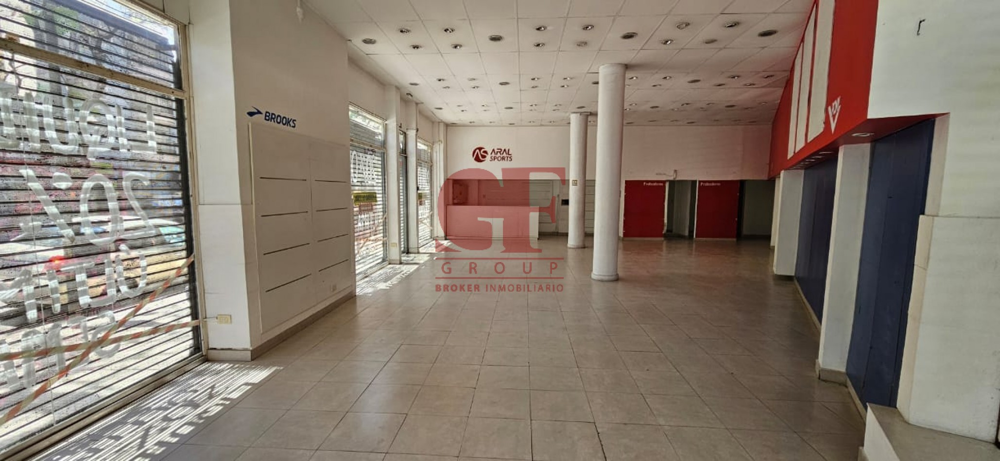 Importante y exclusivo local sobre av Corriente - 23 metros de frente