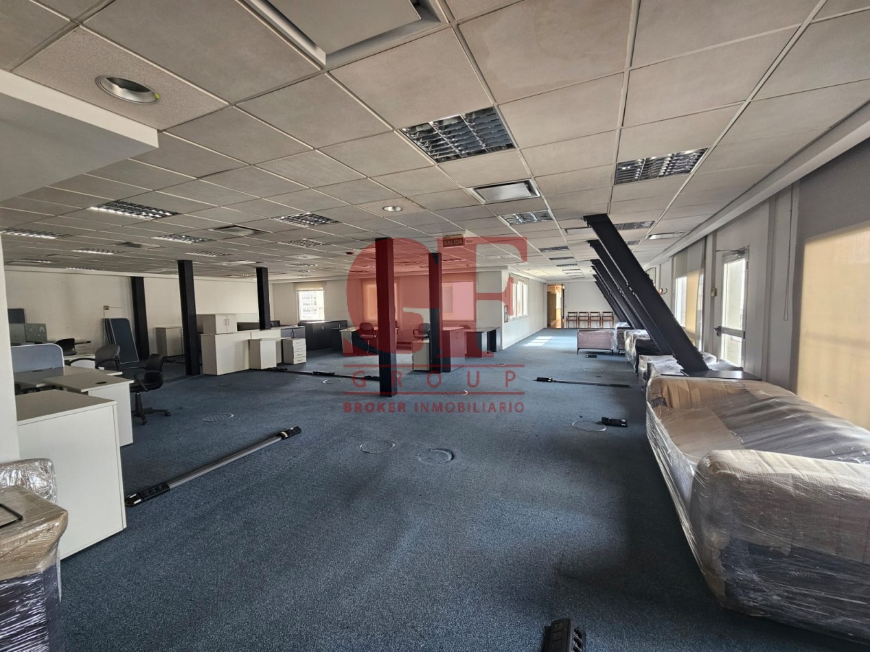 Emblematico e importante edificio  