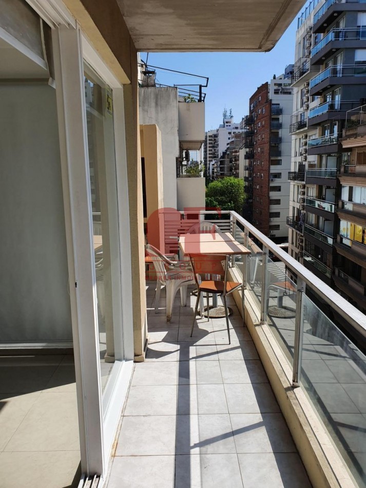 ESPECTACULAR Dos ambientes mas escritorio con balcon aterrazado con QUINCHO y PARRILLA propia