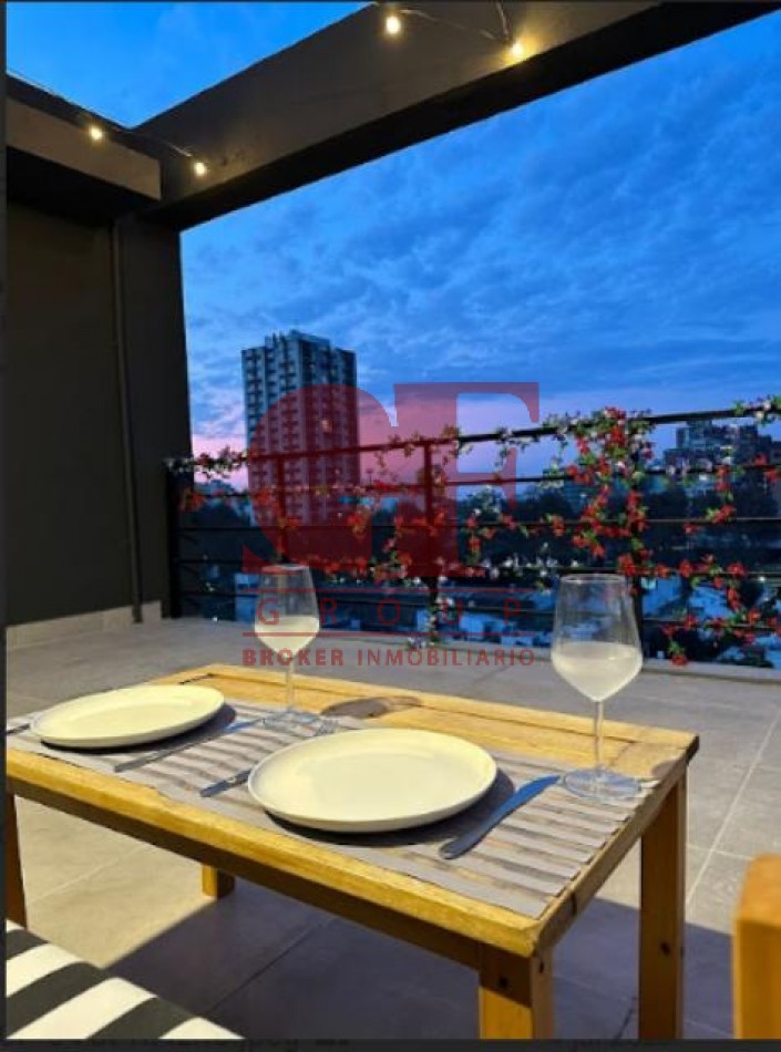 Excelente DUPLEX con terraza propia