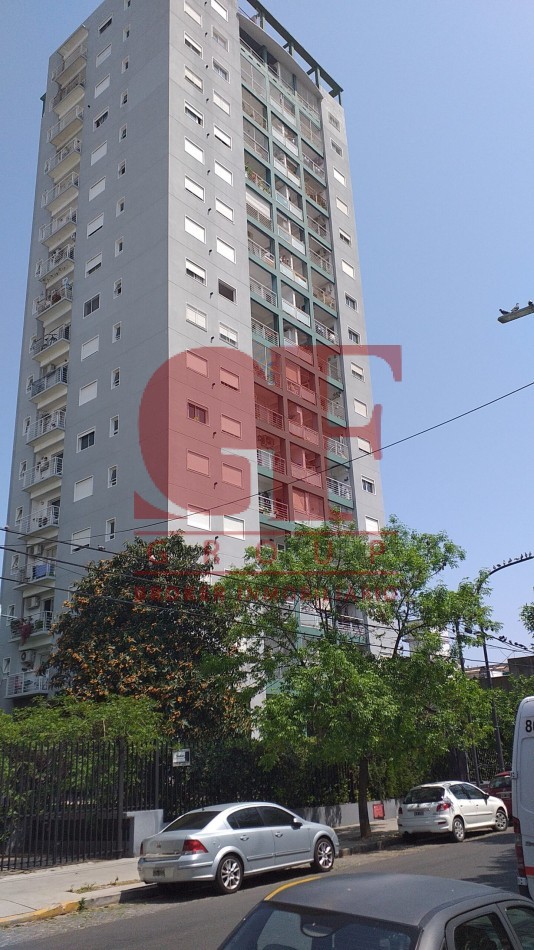 Hermoso 3 Ambientes, Super Luminoso en Torre con Pileta! con renta asegurada