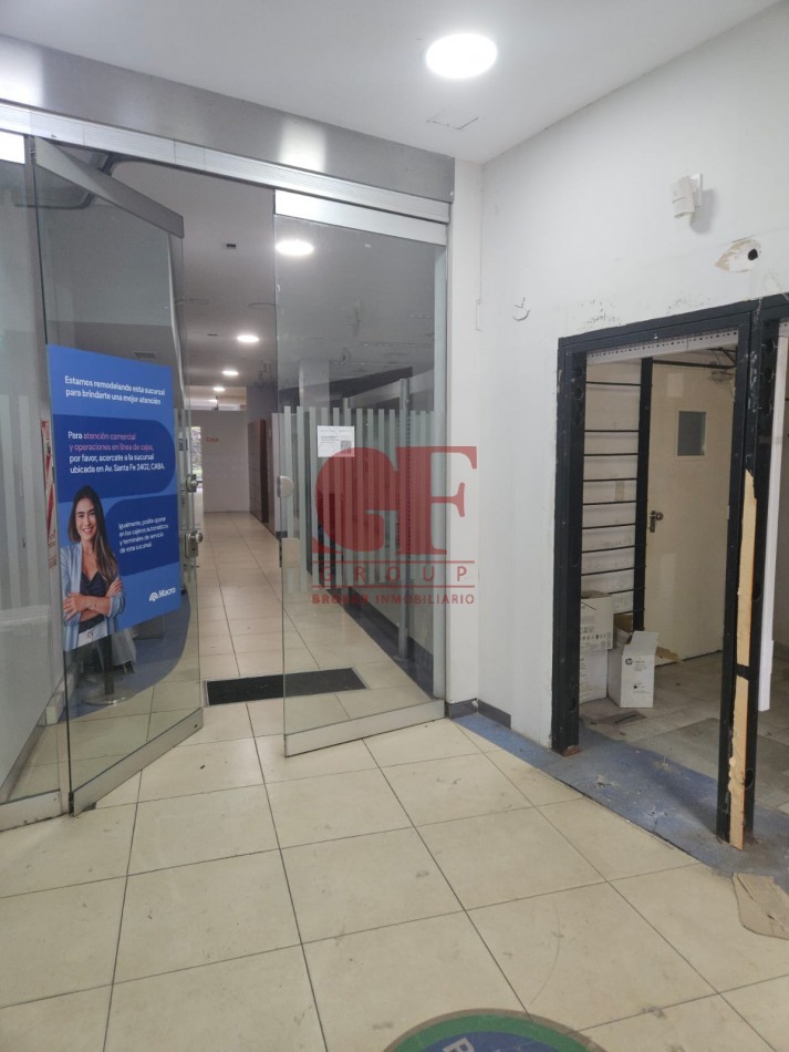 Excelente local a la venta en Recoleta sobre avenida Pueyrredon. Cerca de av las Heras , de av Santa fe. a metros del hospital Aleman