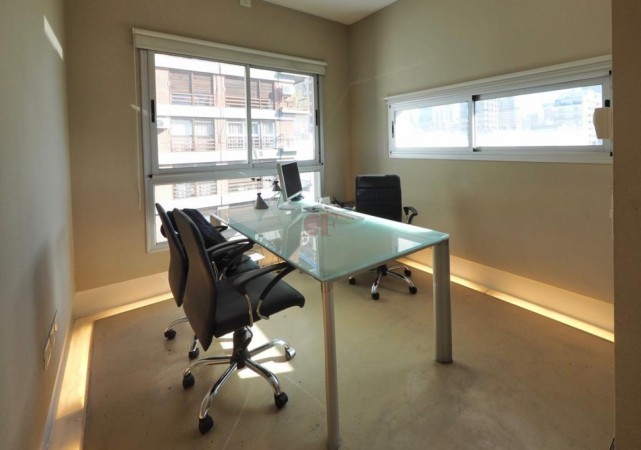 Excelente LOFT !!!! Piso con detalles de jerarquia