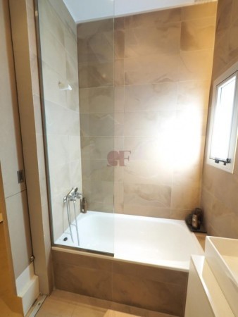 Excelente LOFT !!!! Piso con detalles de jerarquia