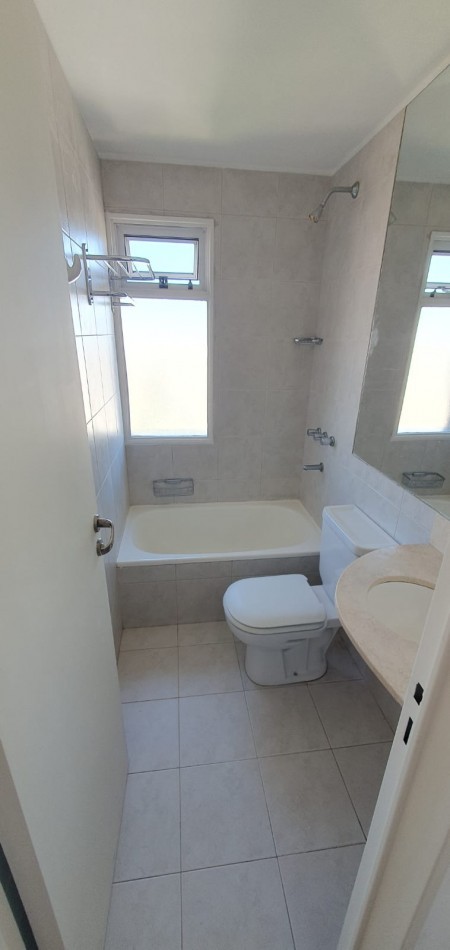 Semipiso en Duplex con Terraza y Parrilla propia - Dos Dormitorios cochera y baulera