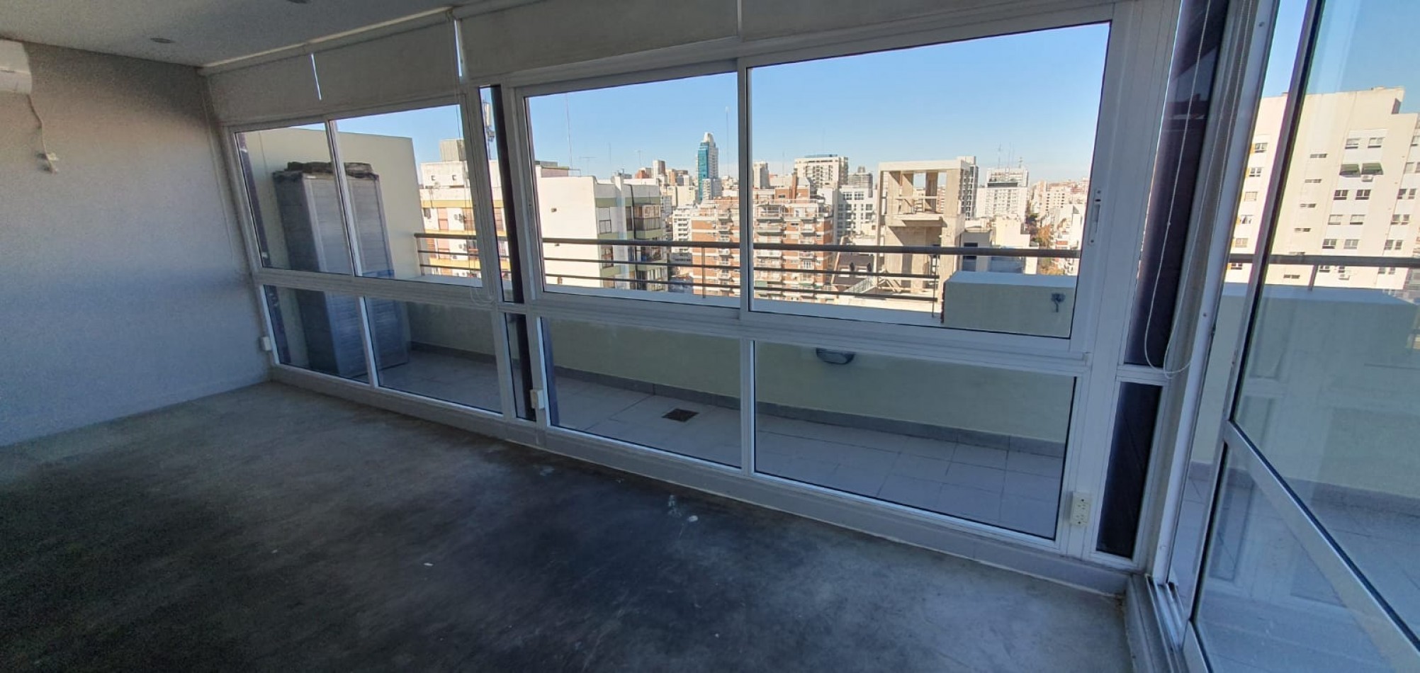 Semipiso en Duplex con Terraza y Parrilla propia - Dos Dormitorios cochera y baulera
