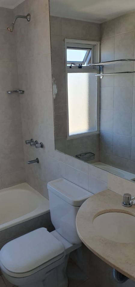 Semipiso en Duplex con Terraza y Parrilla propia - Dos Dormitorios cochera y baulera