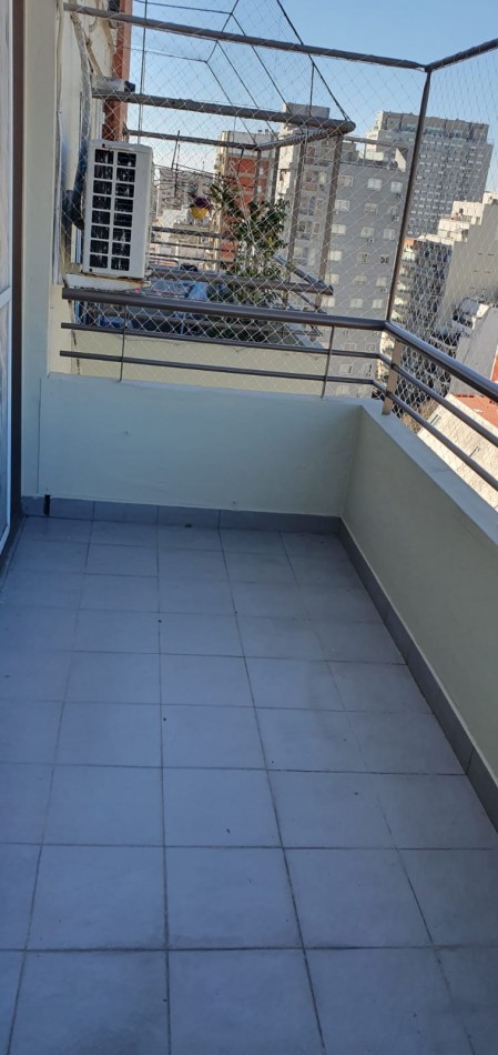 Semipiso en Duplex con Terraza y Parrilla propia - Dos Dormitorios cochera y baulera