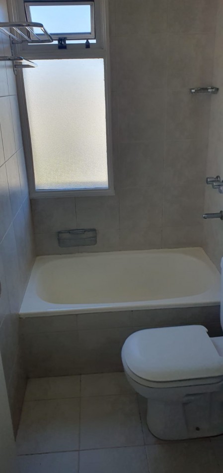 Semipiso en Duplex con Terraza y Parrilla propia - Dos Dormitorios cochera y baulera