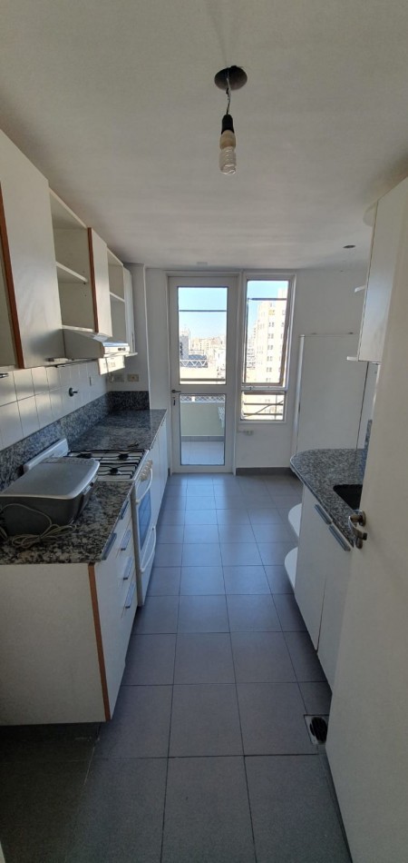 Semipiso en Duplex con Terraza y Parrilla propia - Dos Dormitorios cochera y baulera