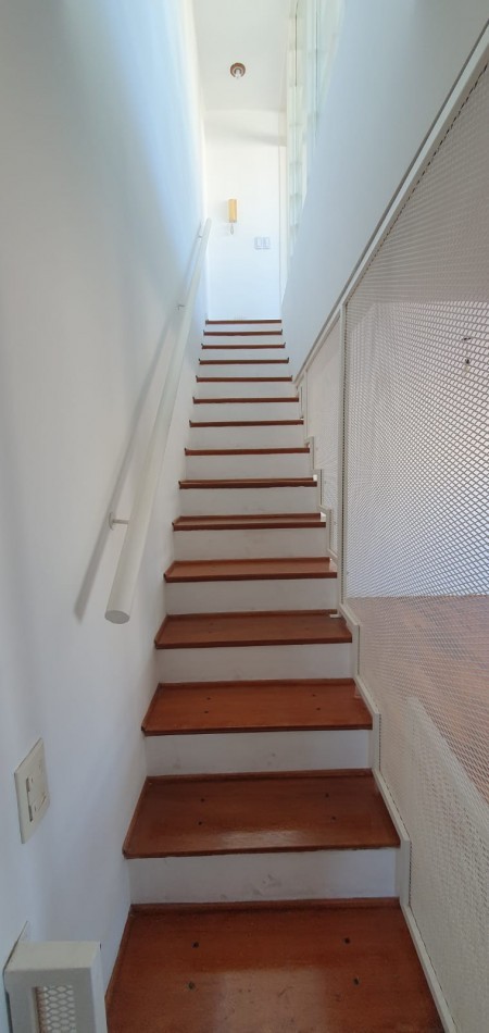 Semipiso en Duplex con Terraza y Parrilla propia - Dos Dormitorios cochera y baulera