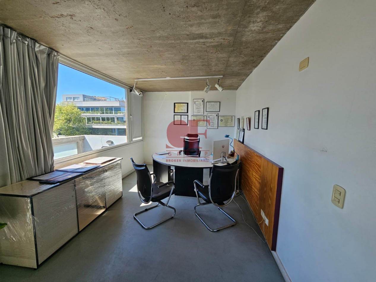 Lote para 1150 metros de venta mas edificio de 1050 metros totales!!!