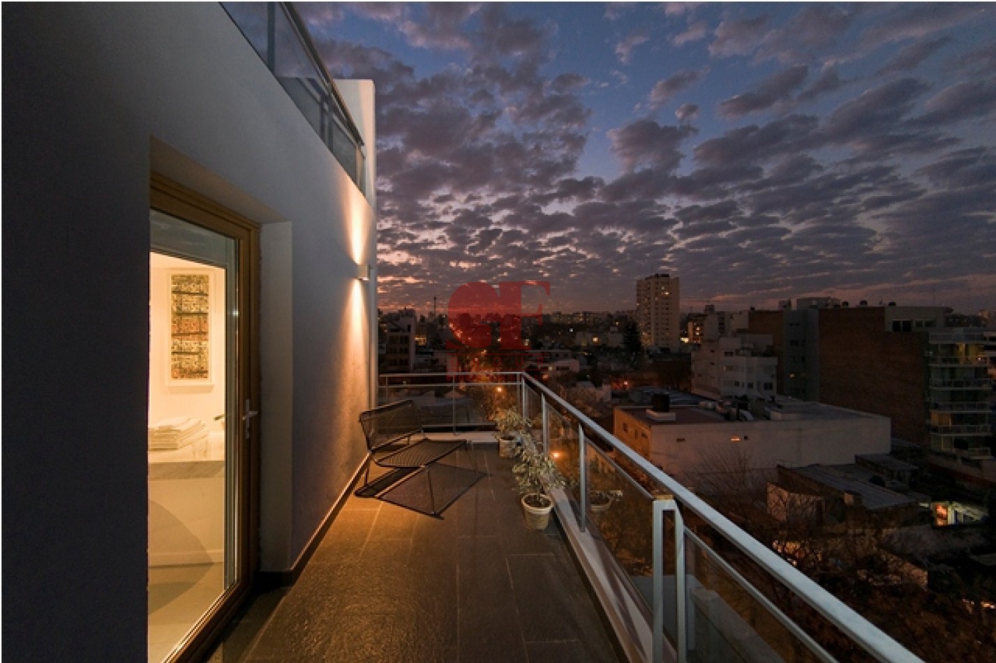 Lote para 1150 metros de venta mas edificio de 1050 metros totales!!!