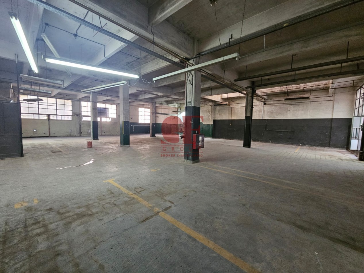 edificioLOCAL IMPORTANTE en de LOFTs en pleno ALMAGRO, con techos a 4 metros de altura