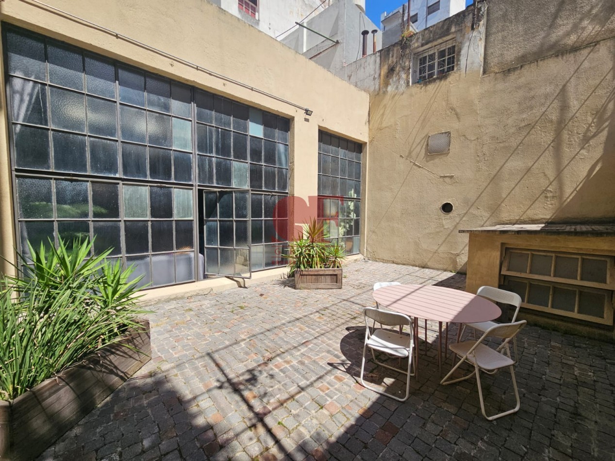 edificioLOCAL IMPORTANTE en de LOFTs en pleno ALMAGRO, con techos a 4 metros de altura